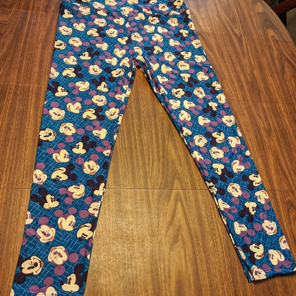 LuLaRoe Disney Winking Mickey Leggings - Picture 2 of 3